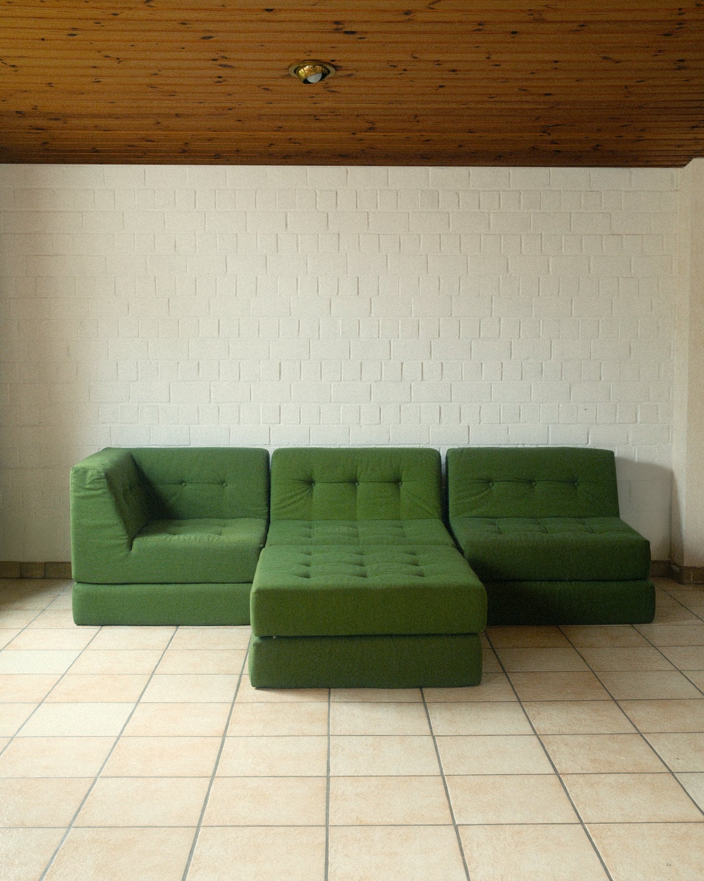 Modular sofa, in style of mah jong sofa