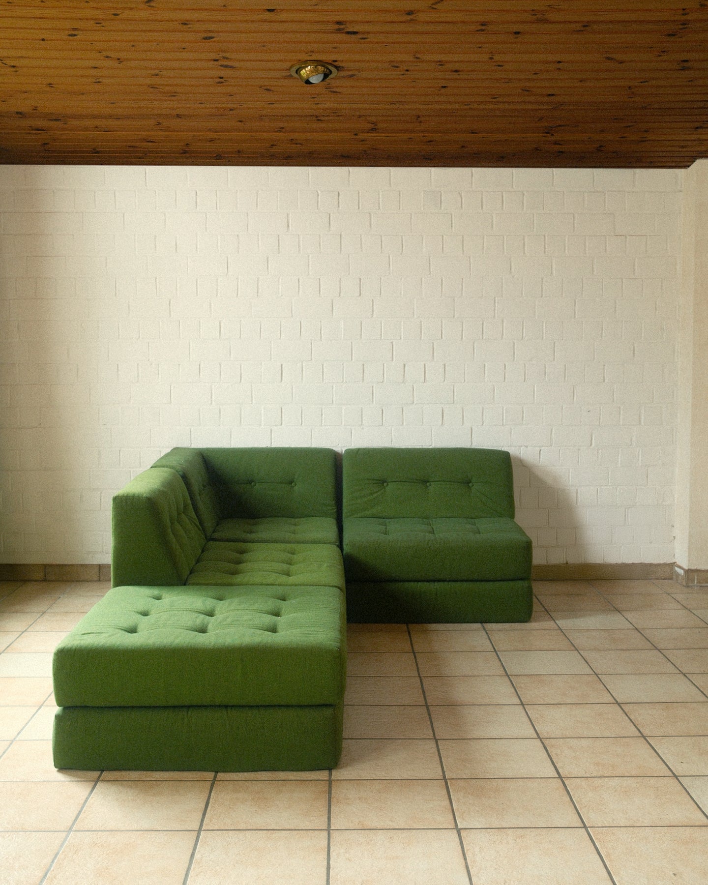 Modular sofa, in style of mah jong sofa