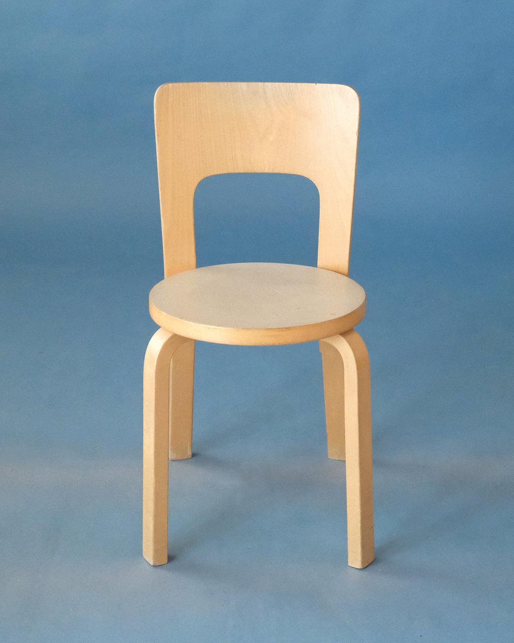 Chair 66 with beige seat, Alvar Aalto, Artek