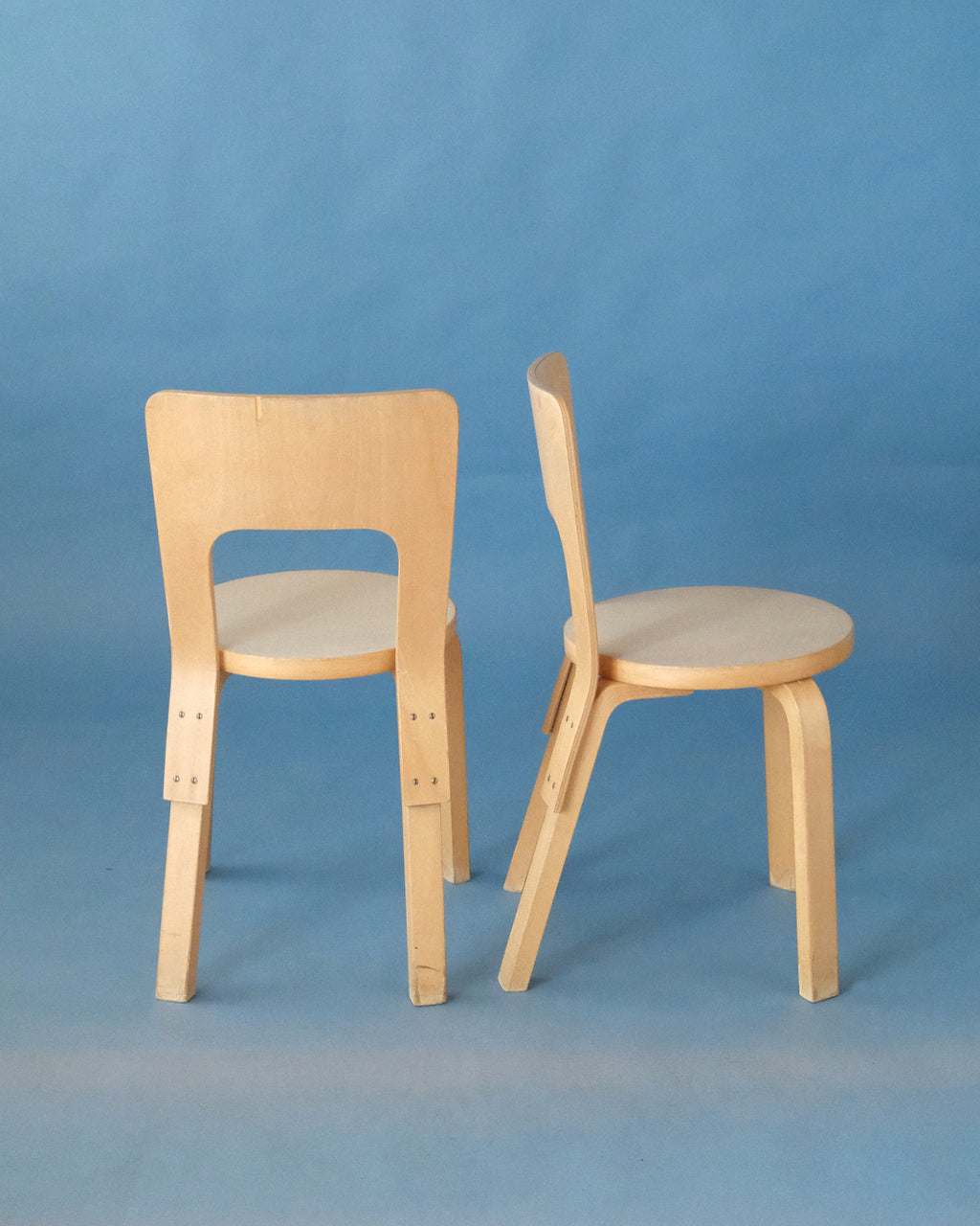 Chair 66 with beige seat, Alvar Aalto, Artek