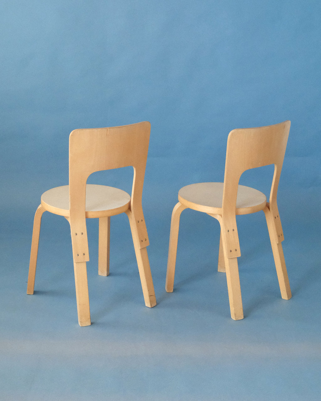 Chair 66 with beige seat, Alvar Aalto, Artek