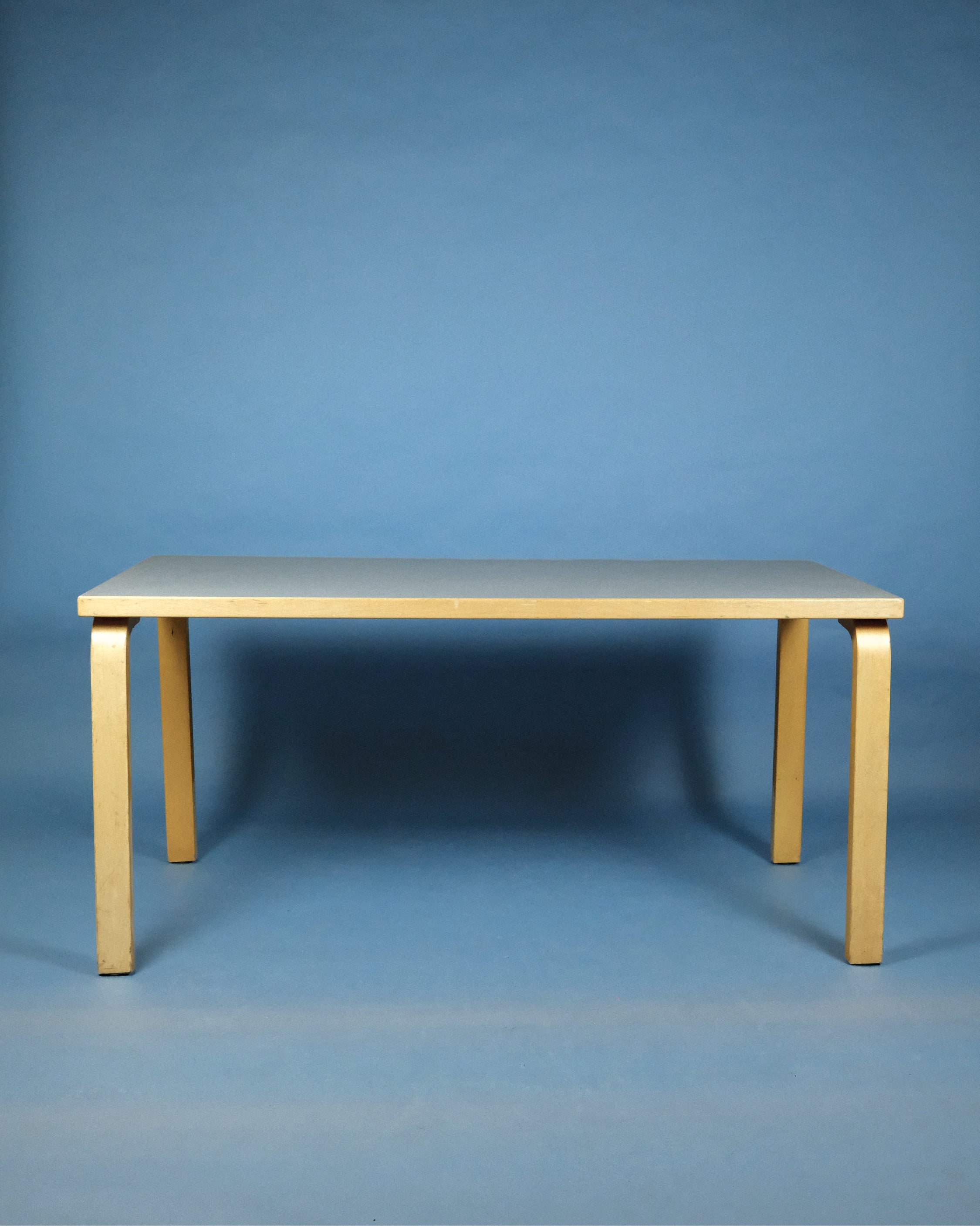 Table 81A with grey tabletop, Alvar Aalto, Artek