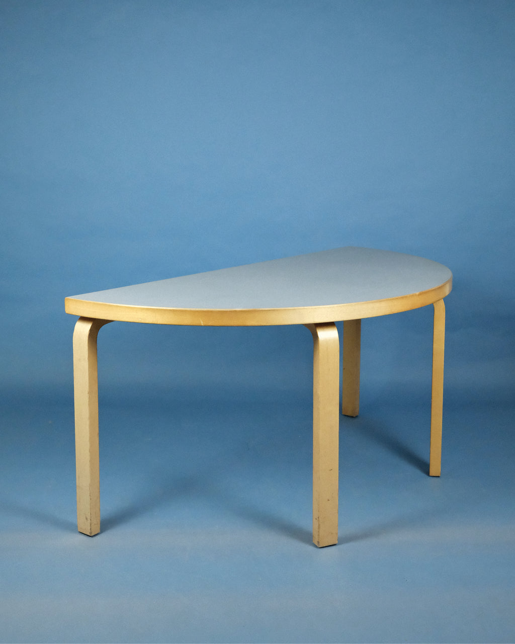 Table 96 with grey tabletop, Alvar Aalto, Artek