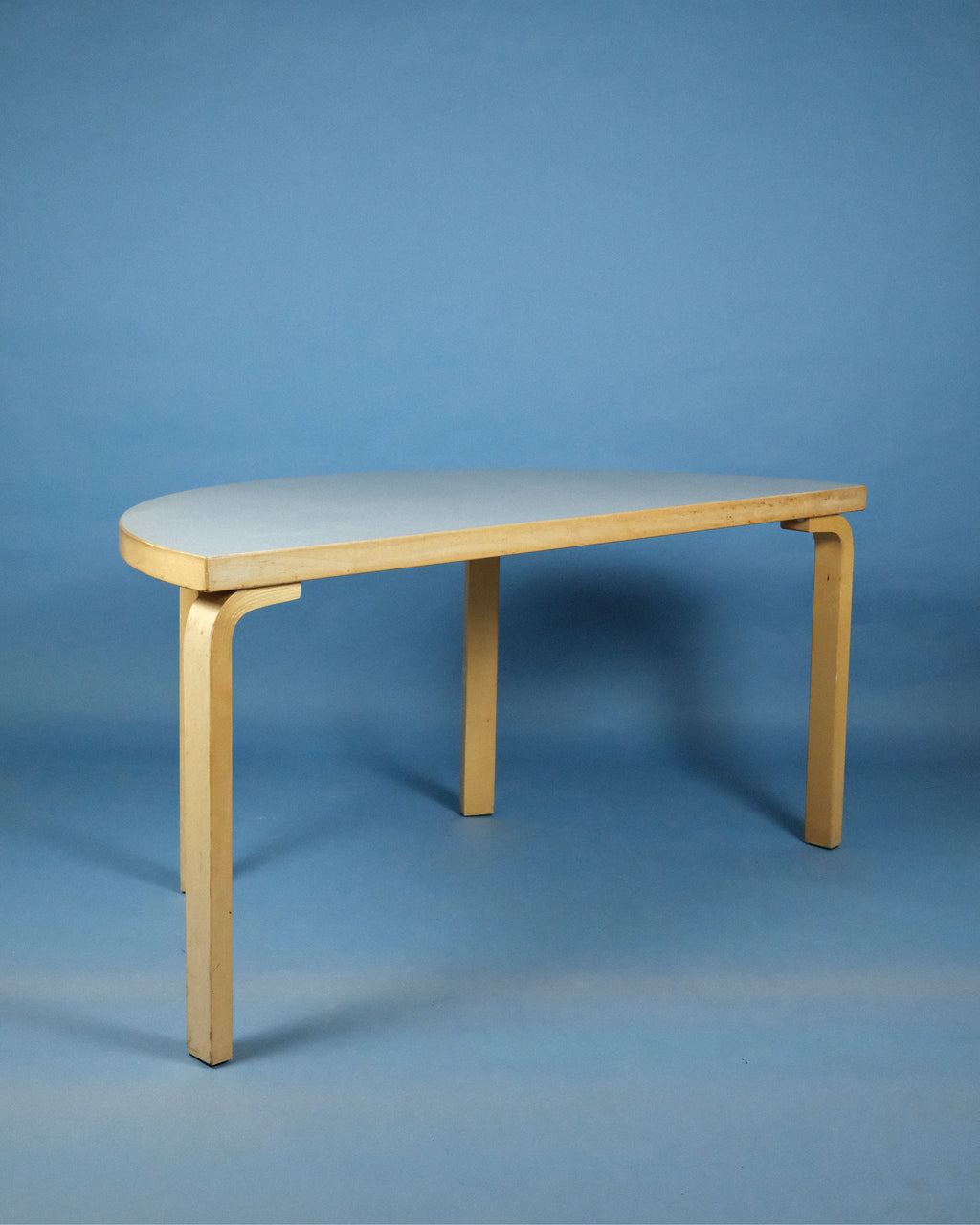 Table 96 with grey tabletop, Alvar Aalto, Artek