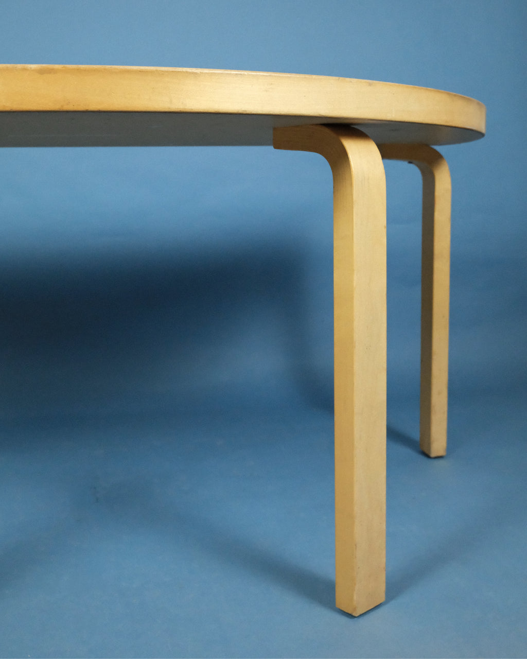 Table 96 with grey tabletop, Alvar Aalto, Artek