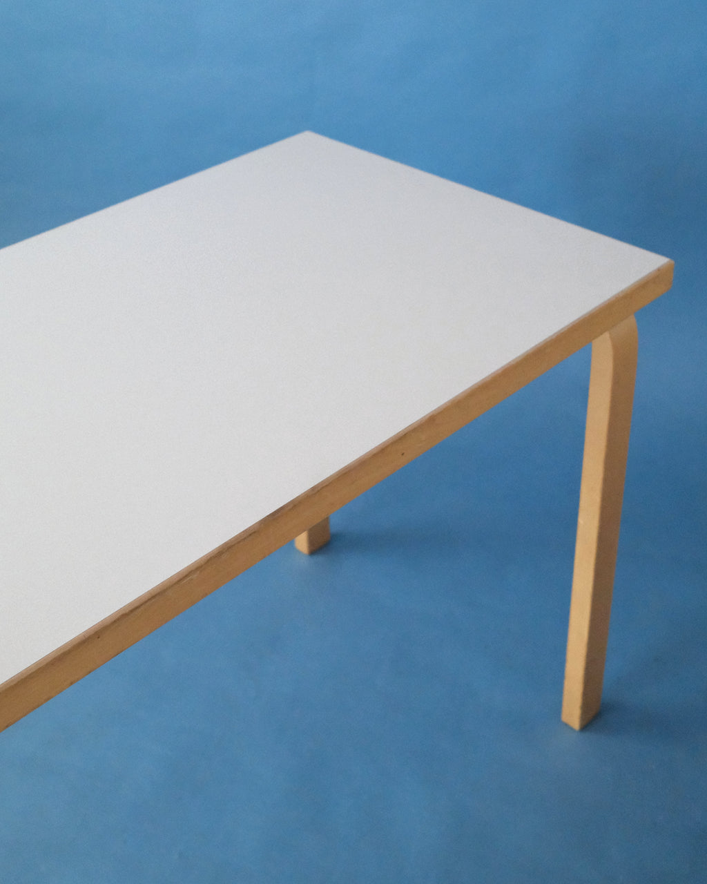 Table 80A with white tabletop, Alvar Aalto, Artek