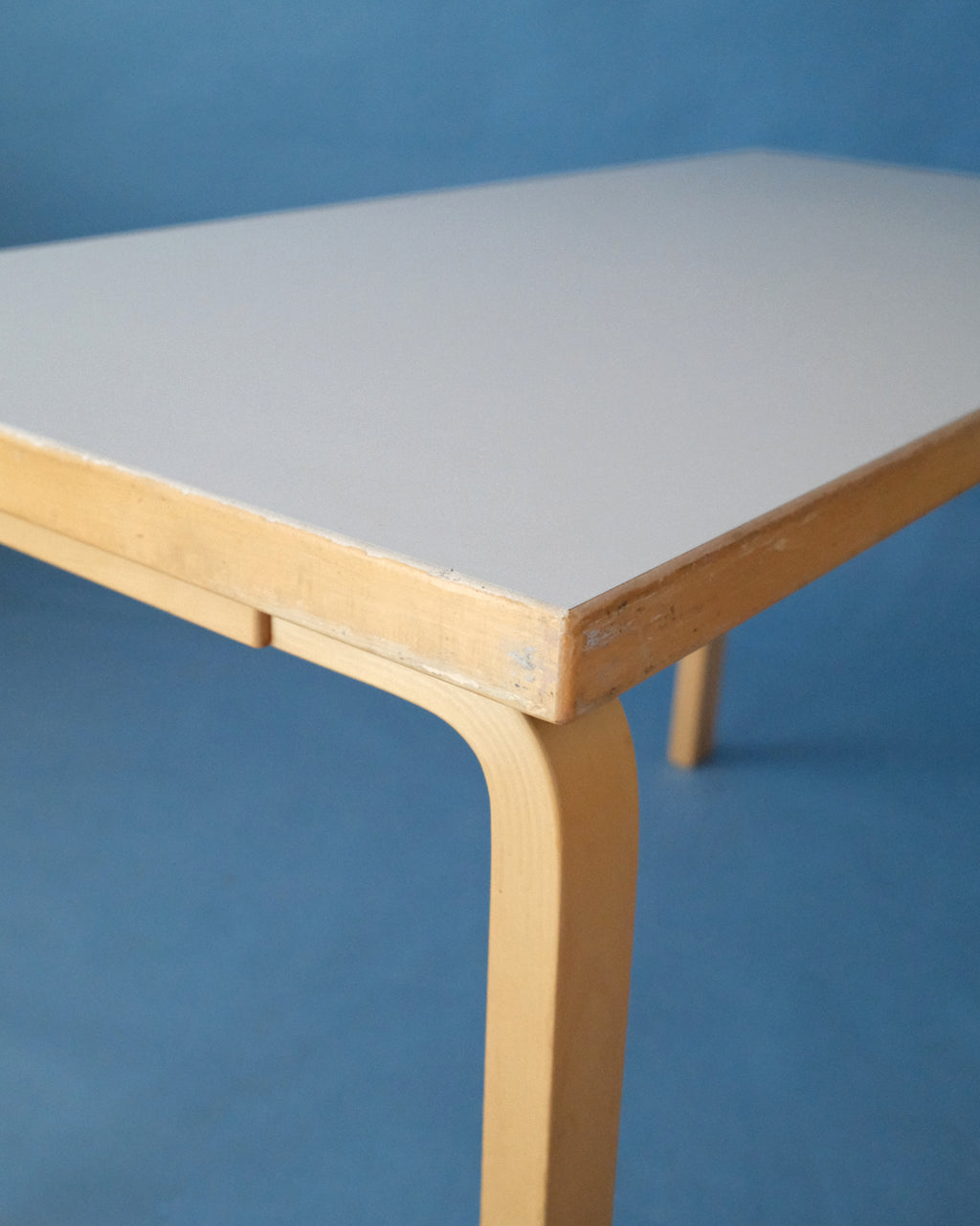 Table 80A with white tabletop, Alvar Aalto, Artek