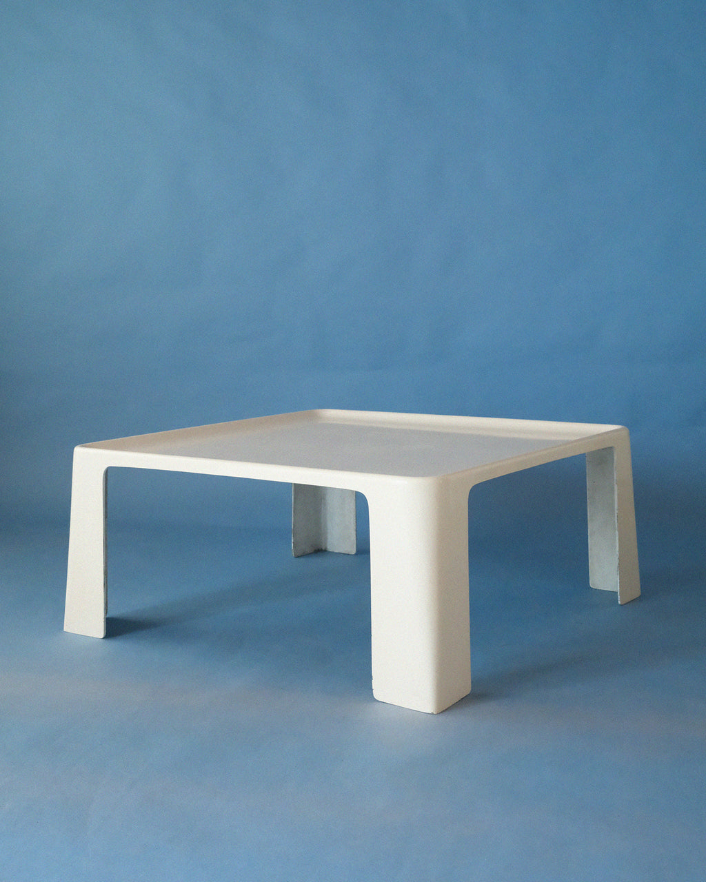 Amanta coffee table, Mario Bellini, C&B Italia