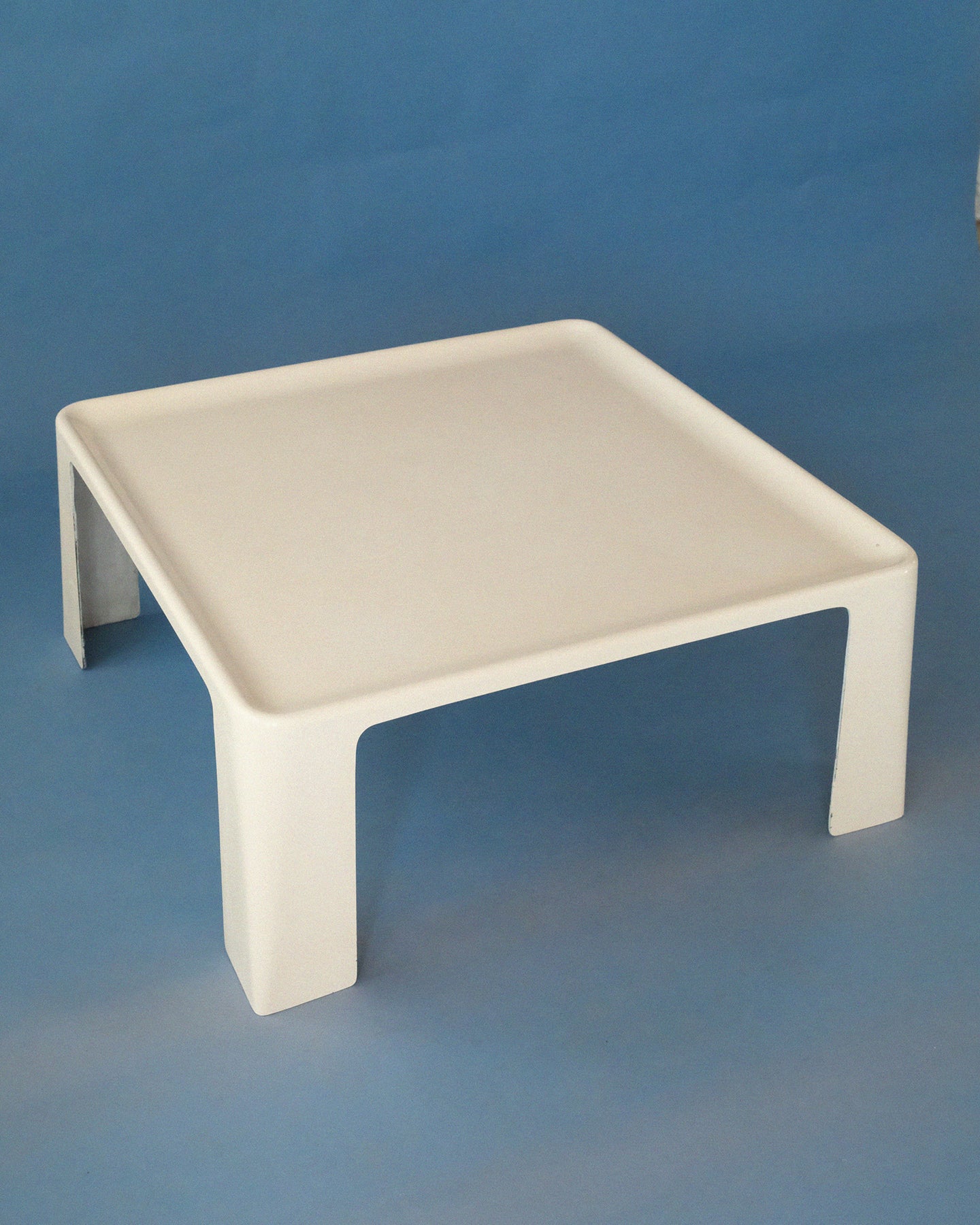 Amanta coffee table, Mario Bellini, C&B Italia