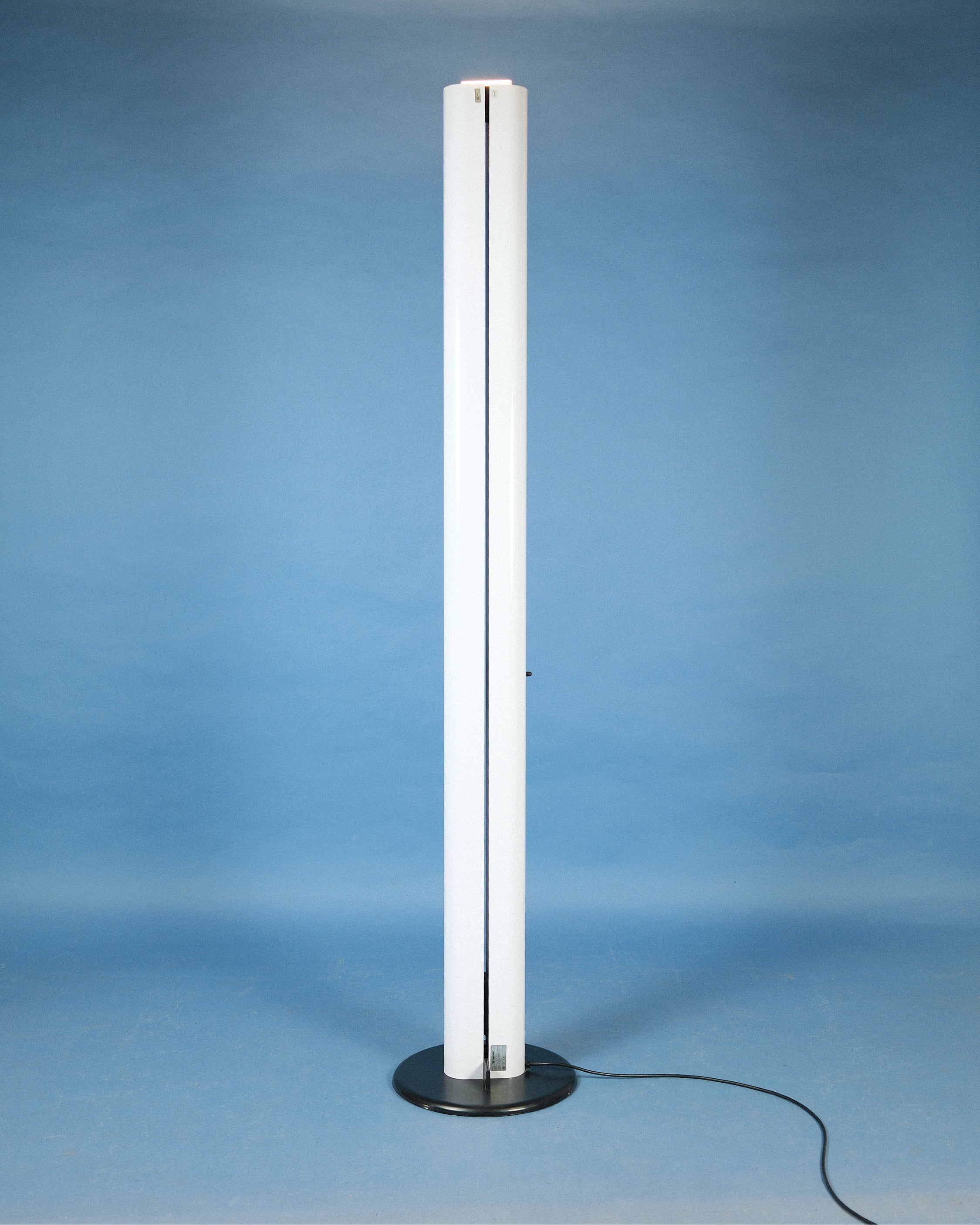Megaron floor lamp, Gianfranco Frattini, Artemide