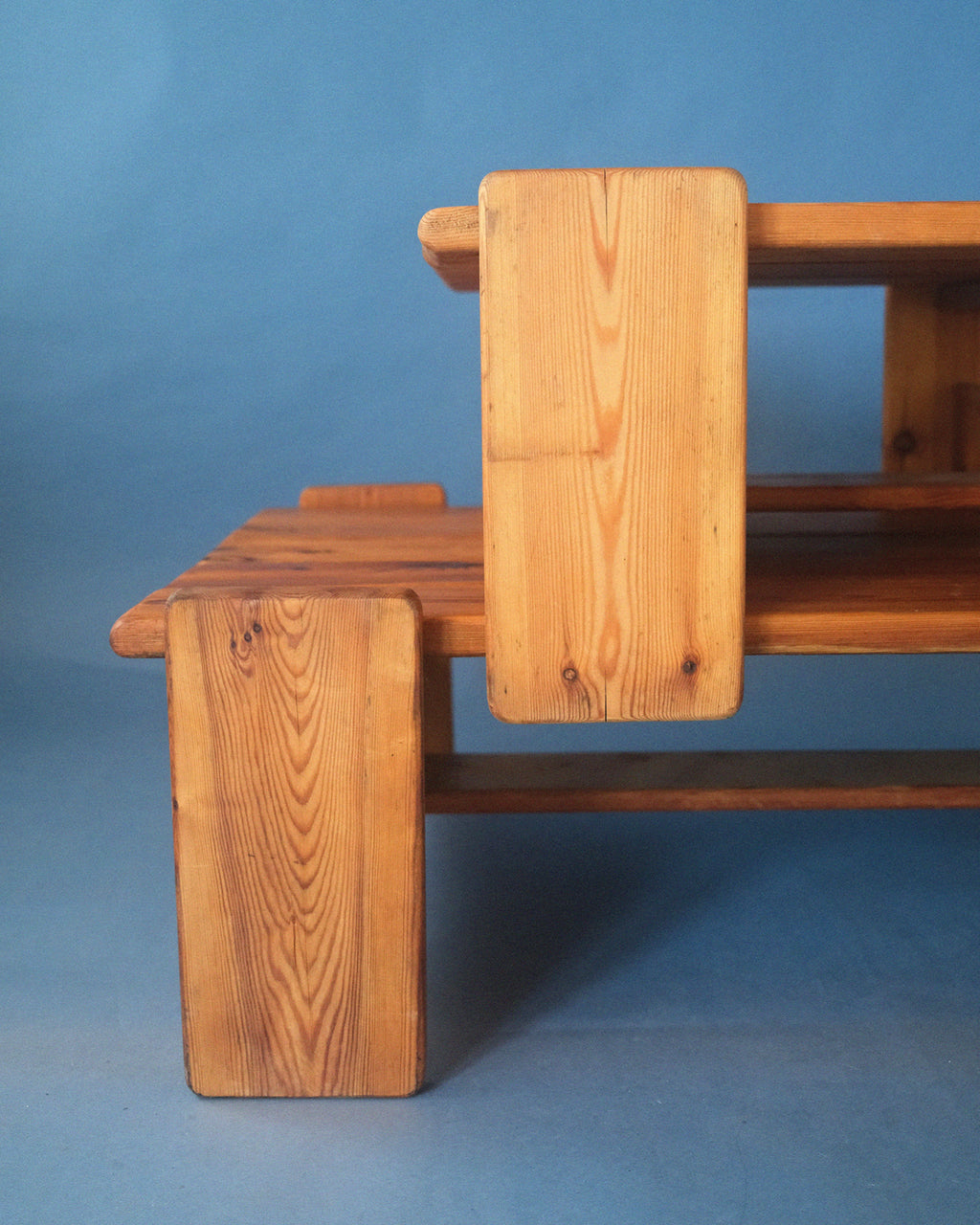 Brutalist solid pine coffee table [large]