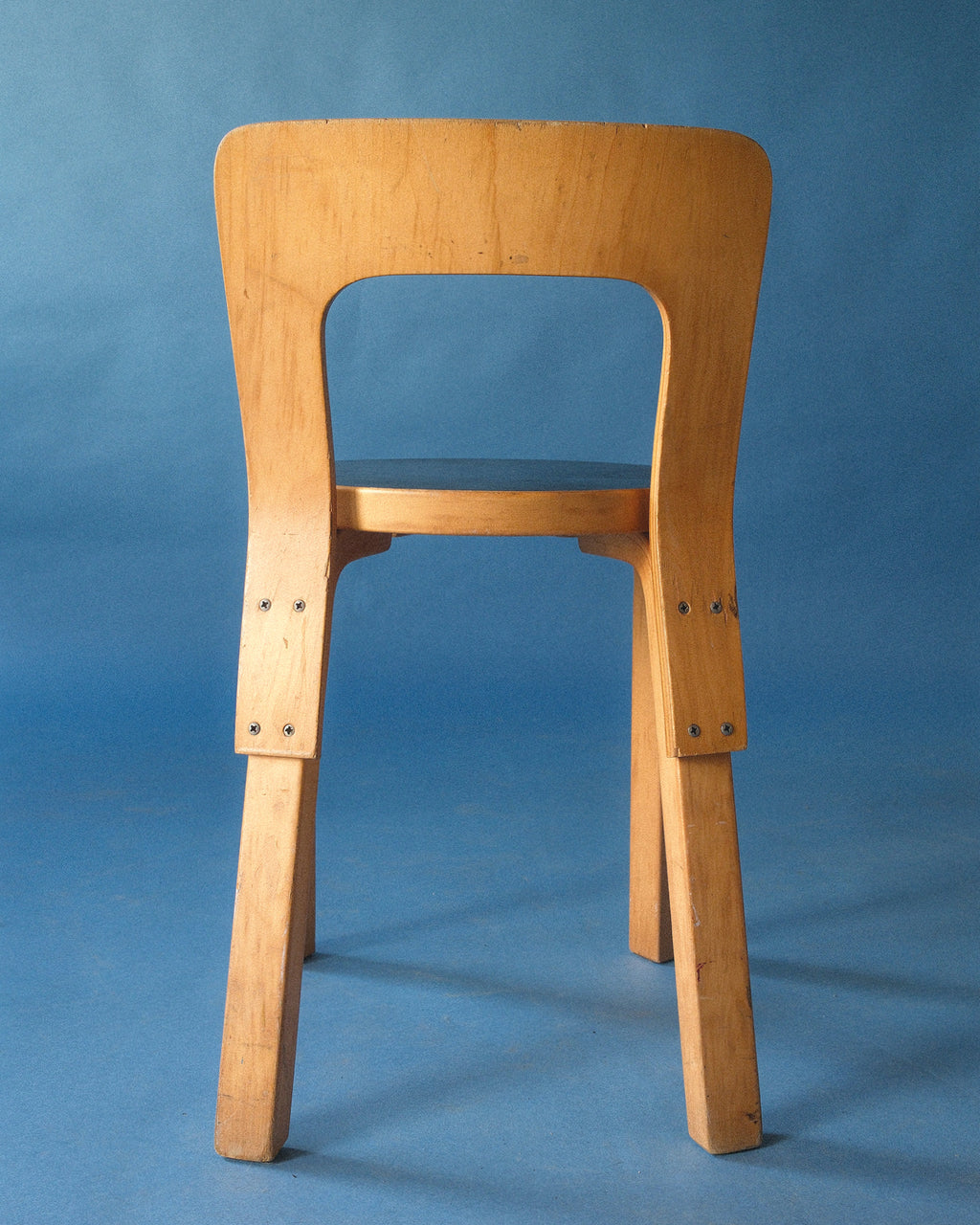 Chair 65 with black laminated seat, Alvar Aalto, Artek