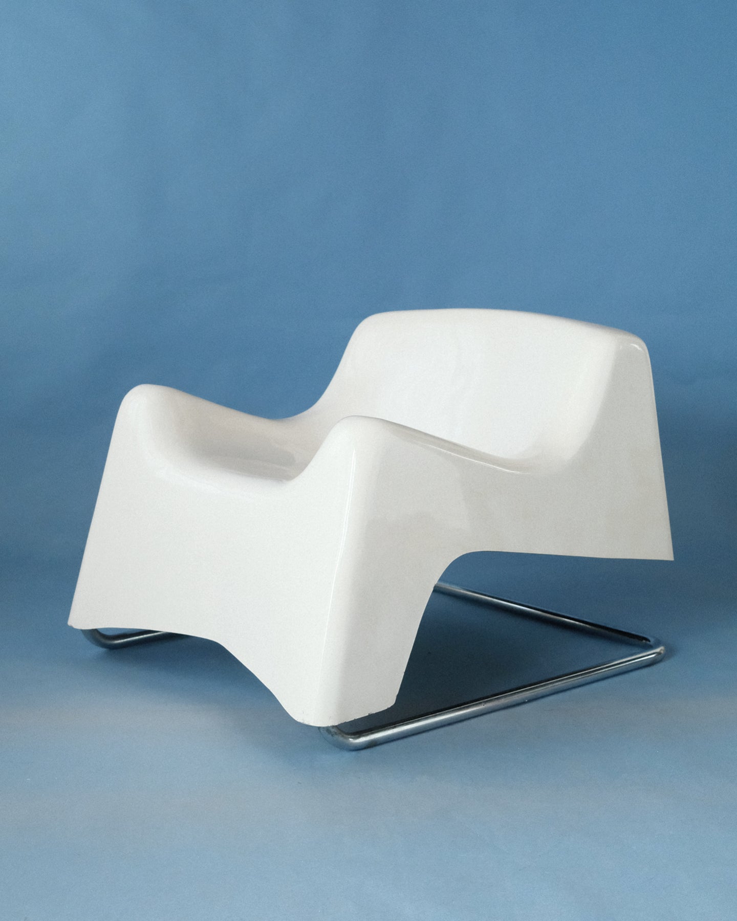 Fiberglass Lounge Chair