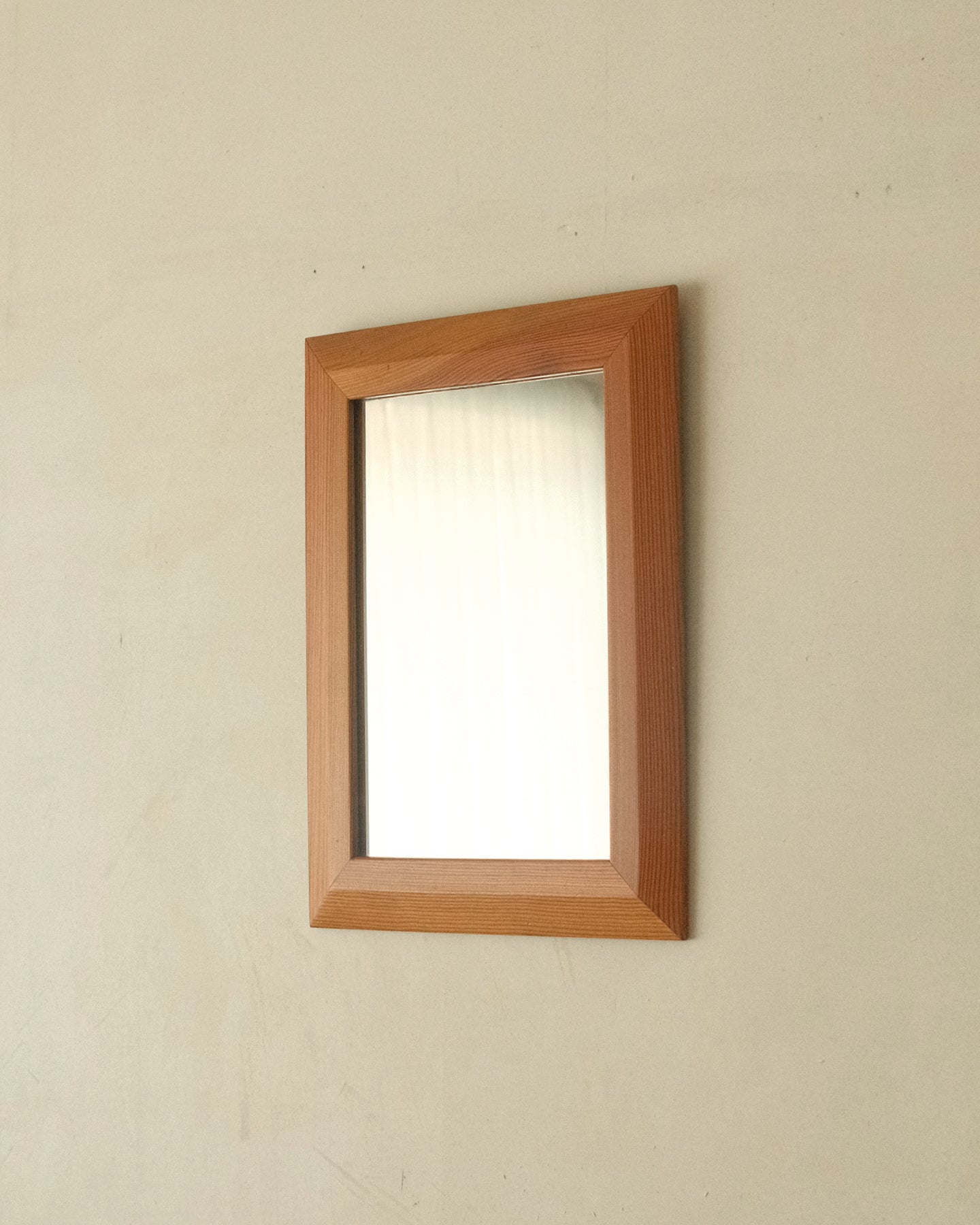 Rectangular pine mirror [small]
