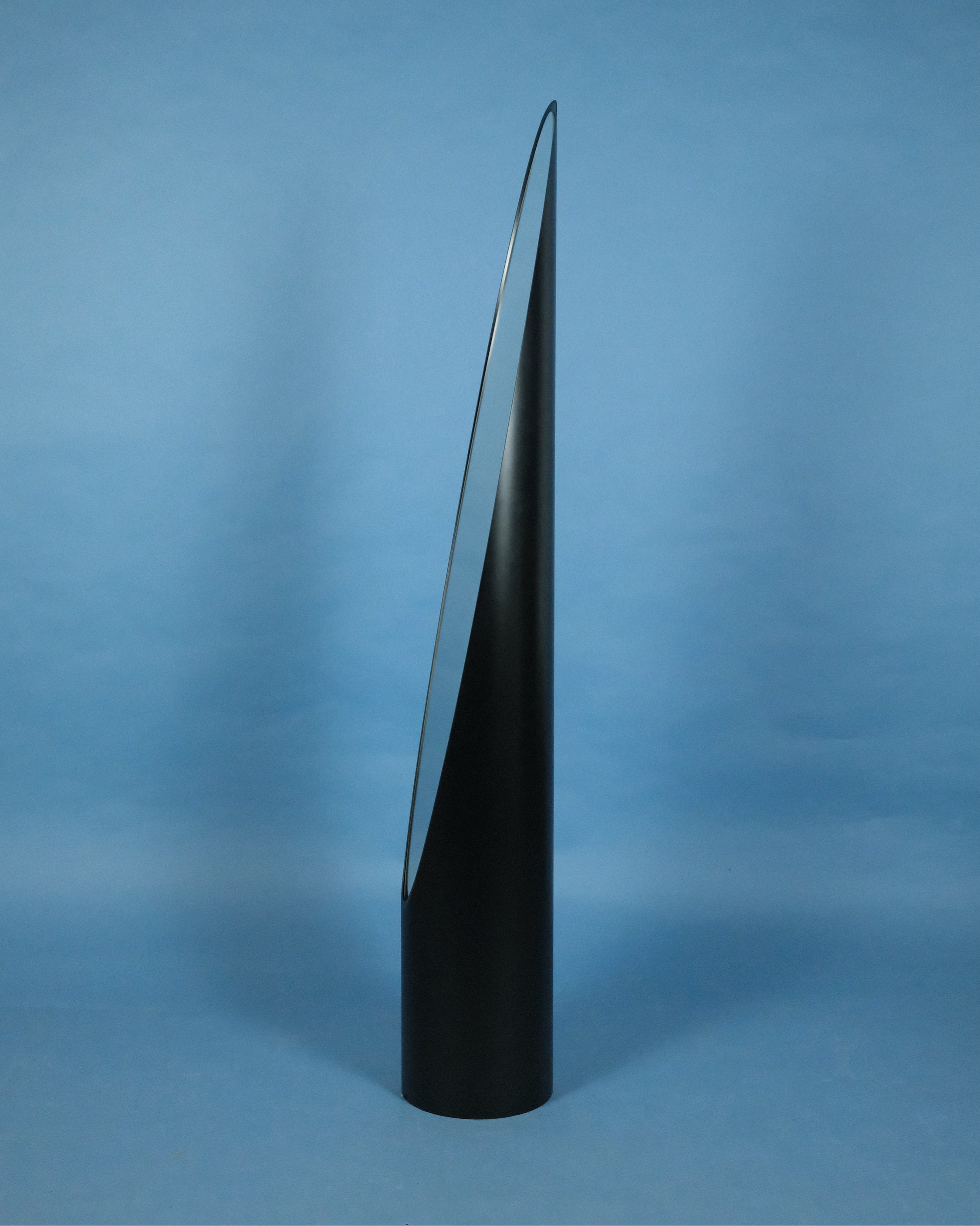 Unghia mirror, Rodolfo Bonetto