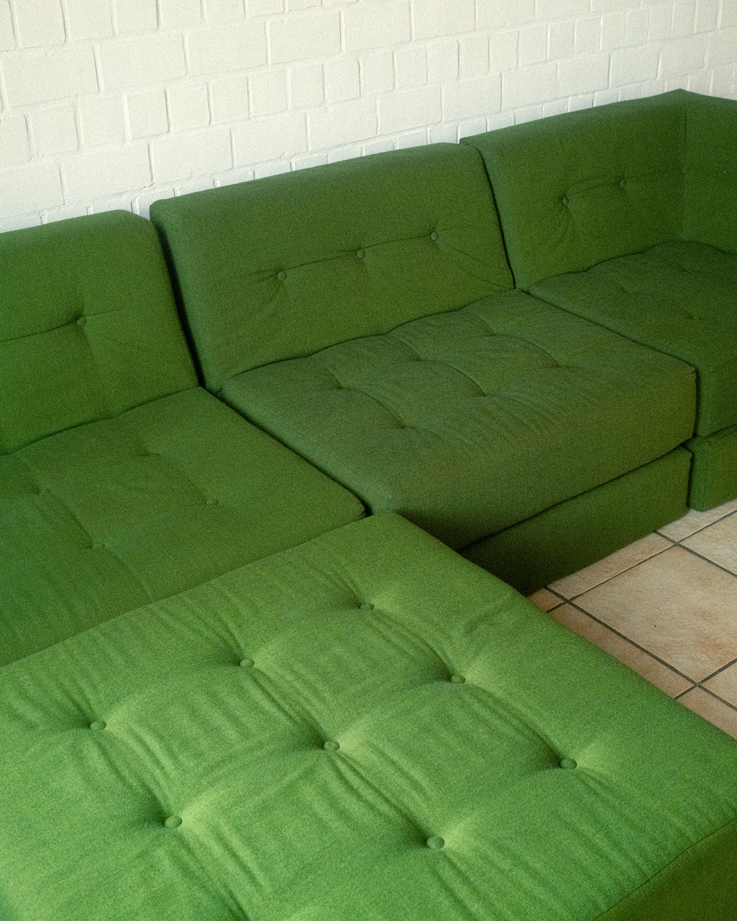 Modular sofa, in style of mah jong sofa