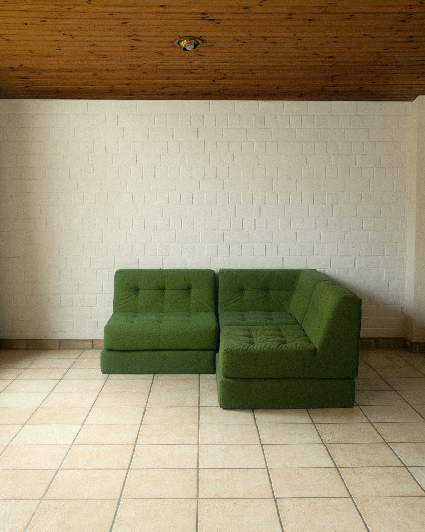 Modular sofa, in style of mah jong sofa