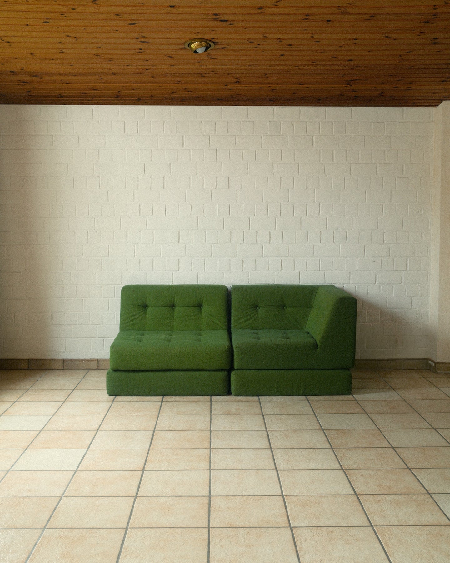 Modular sofa, in style of mah jong sofa