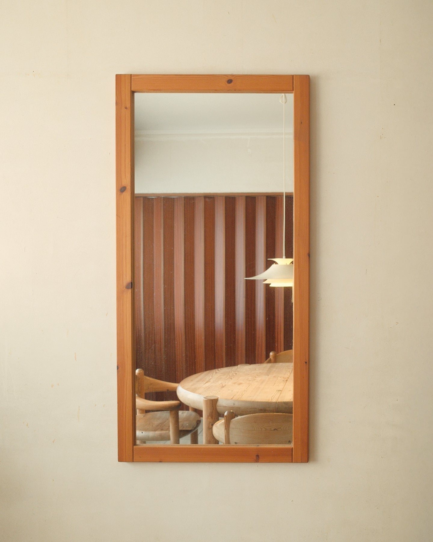 Rectangular pine mirror