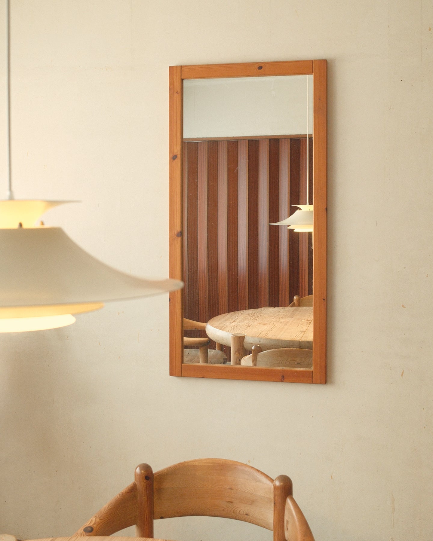 Rectangular pine mirror