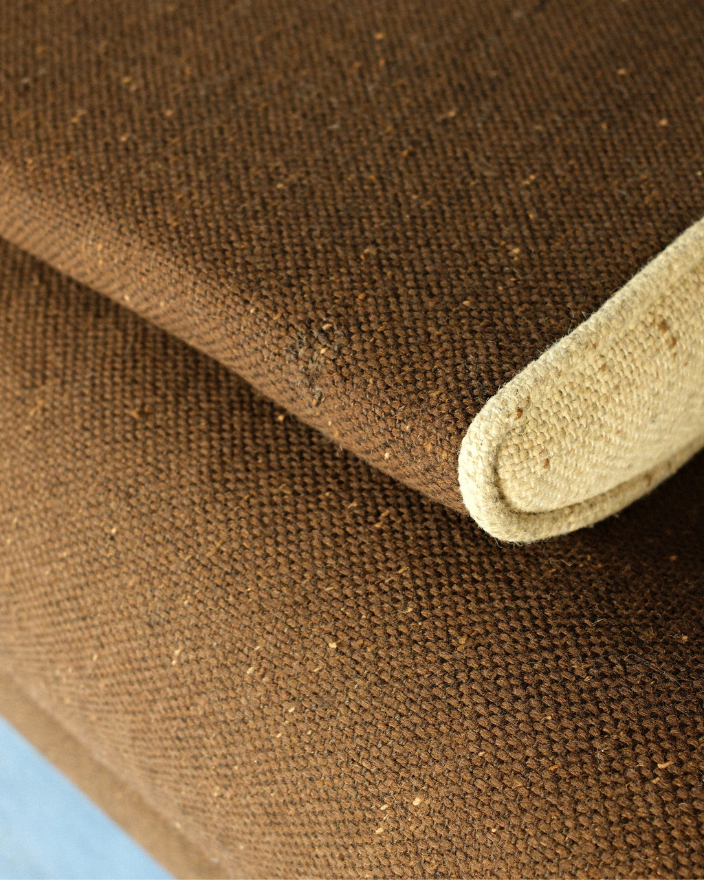 Two-seater sofa/sofa bed