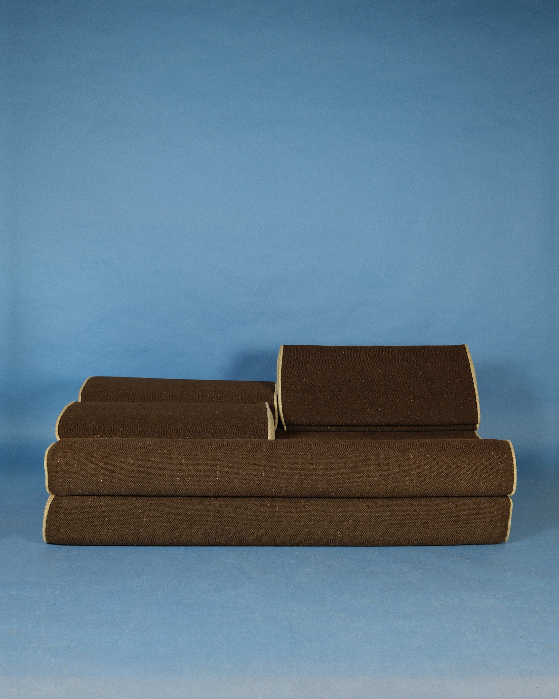 Two-seater sofa/sofa bed